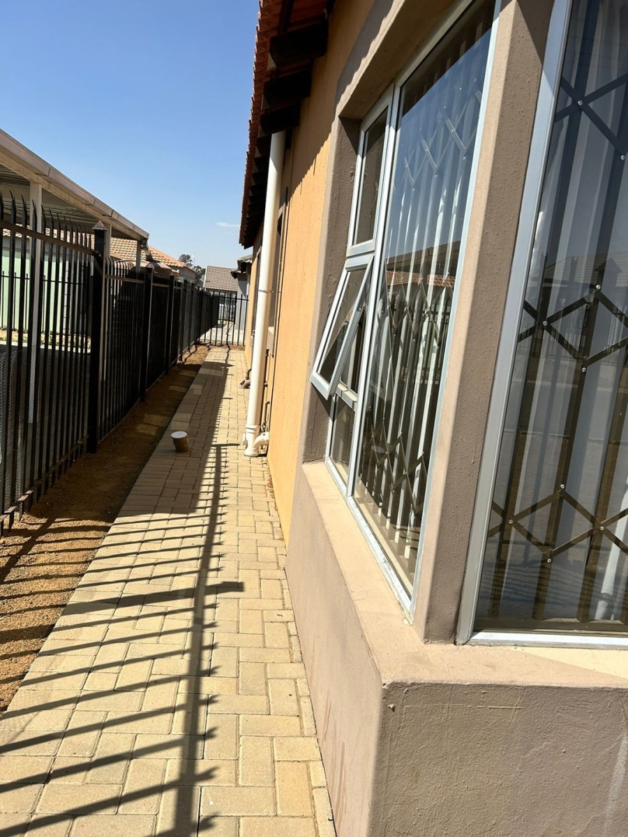 3 Bedroom Property for Sale in Bloemspruit Free State